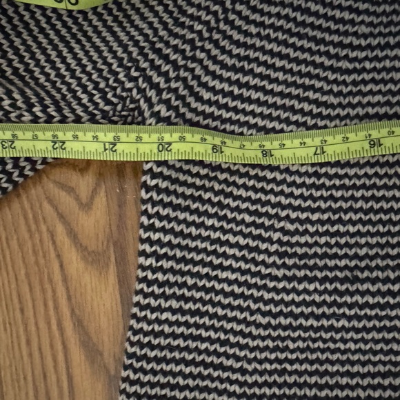 TOAST cotton and linen rollneck sweater - Picture 8 of 9